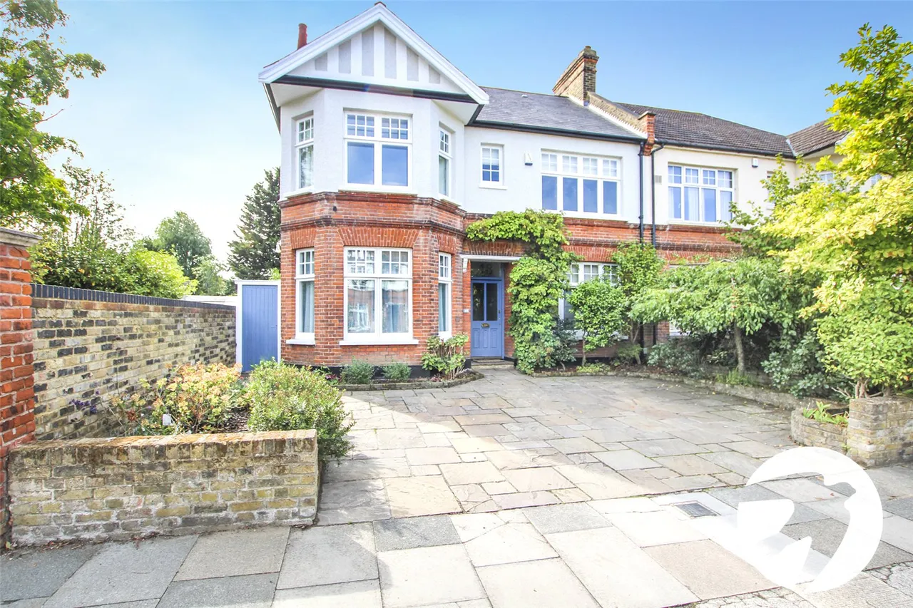 3 bed house for sale, Glenlyon Road, London, SE9
