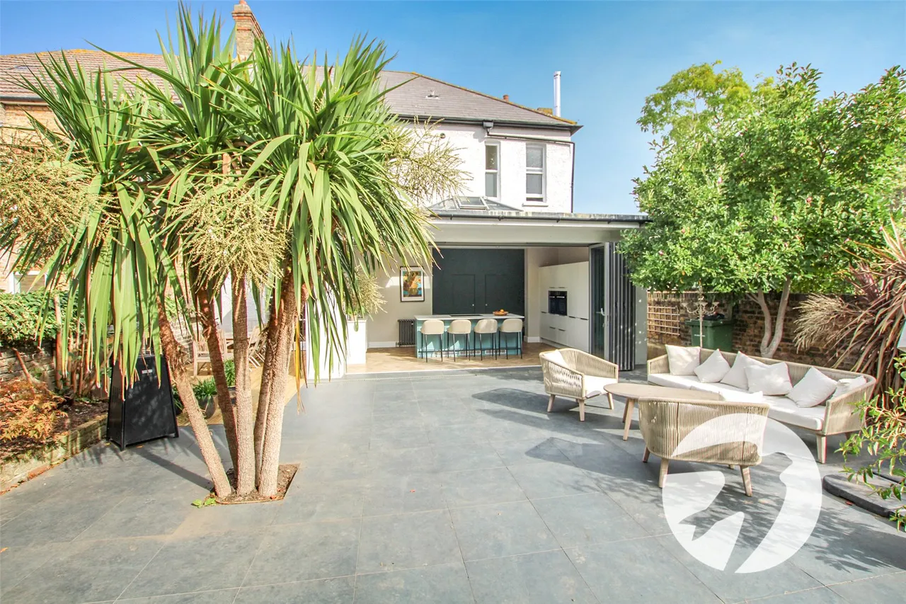 Glenlyon Road, London, SE9, photo 6