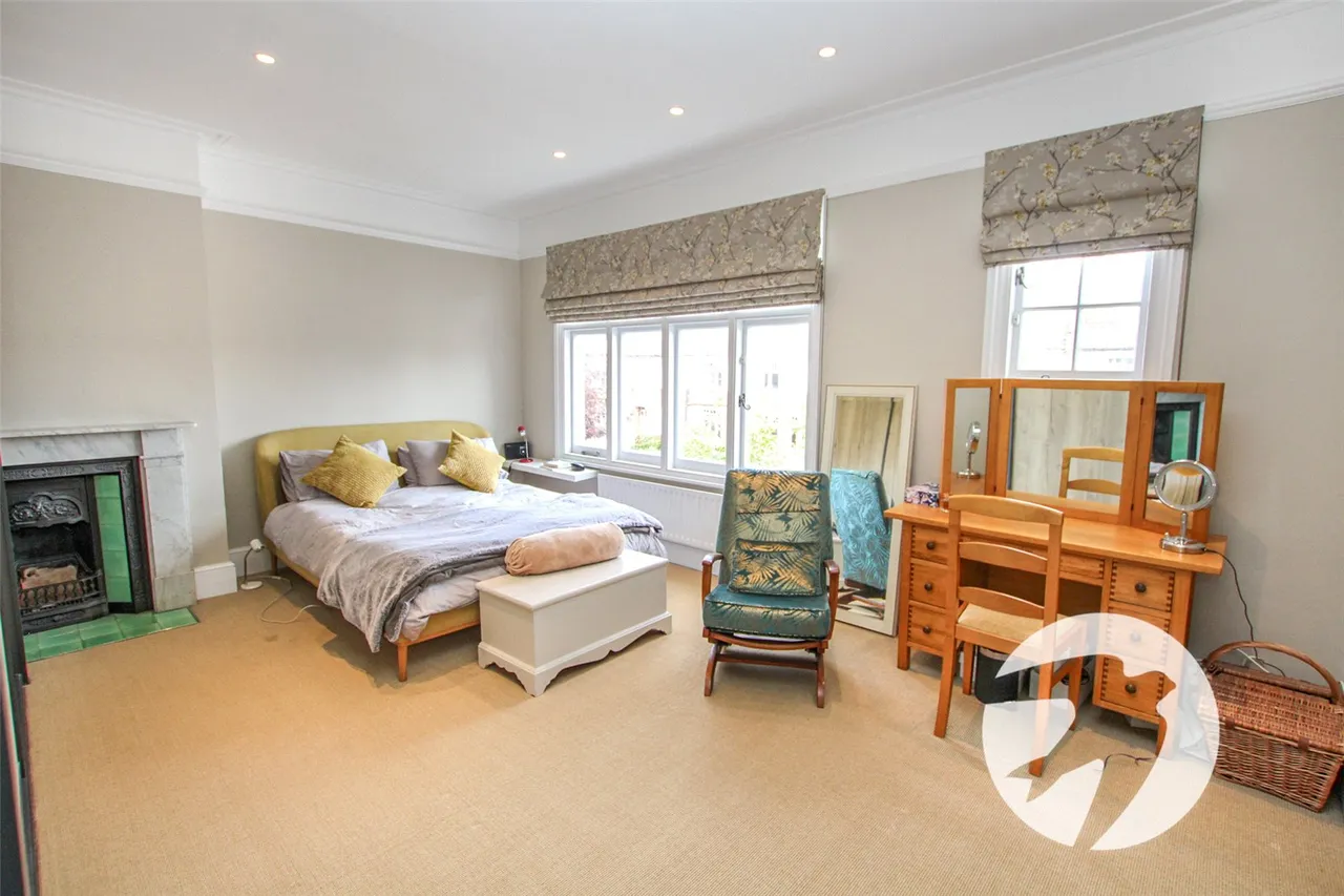 Glenlyon Road, London, SE9, photo 10
