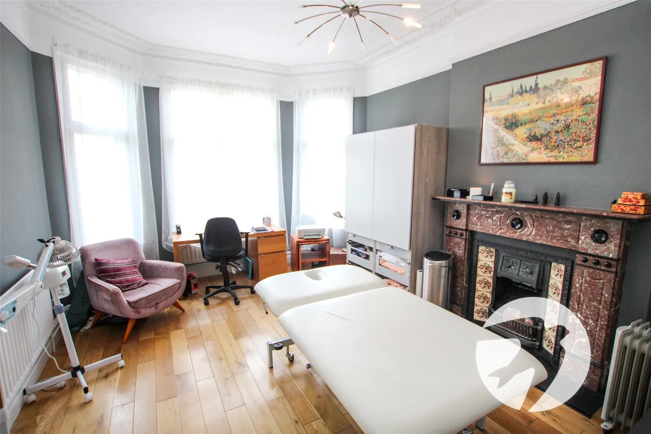 Glenlyon Road, London, SE9, photo 9