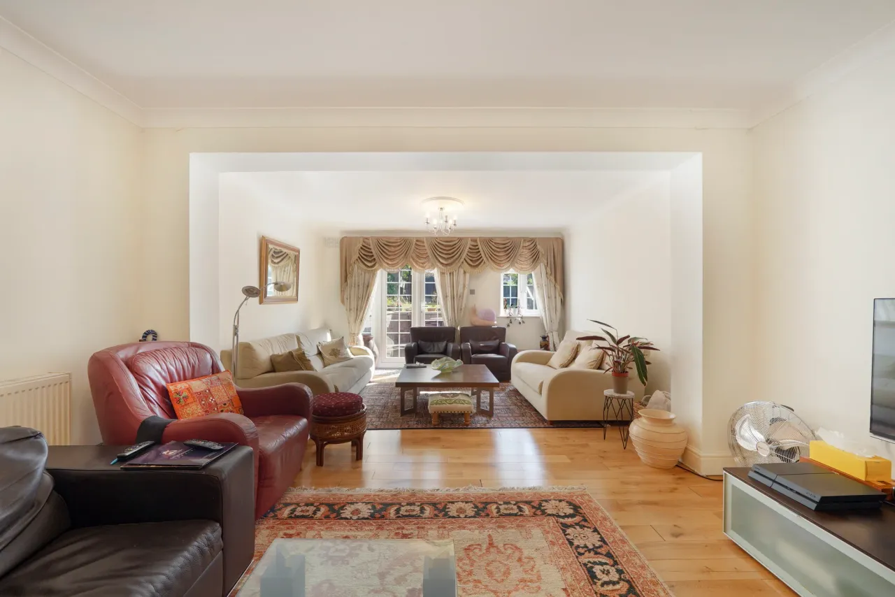 Barn Rise, , Wembley , HA9 9NN, photo 2