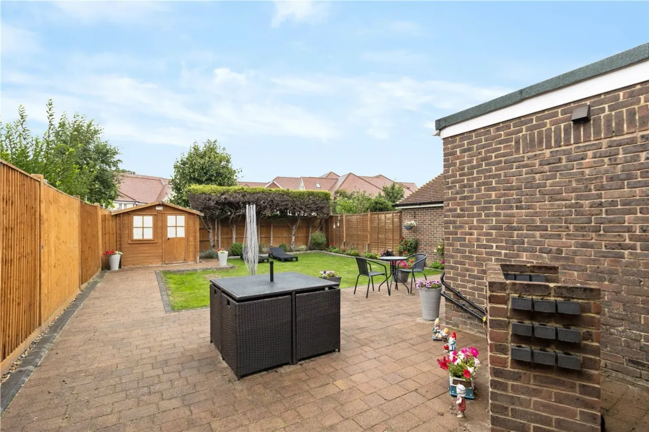 Summerfields Avenue, Hailsham, East Sussex, BN27, photo 11