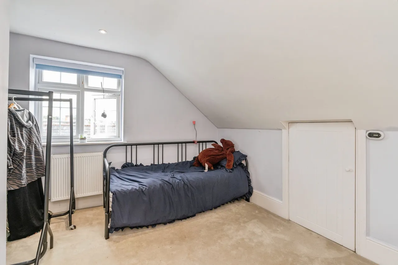 Down Hall Road, Rayleigh, SS6, photo 20