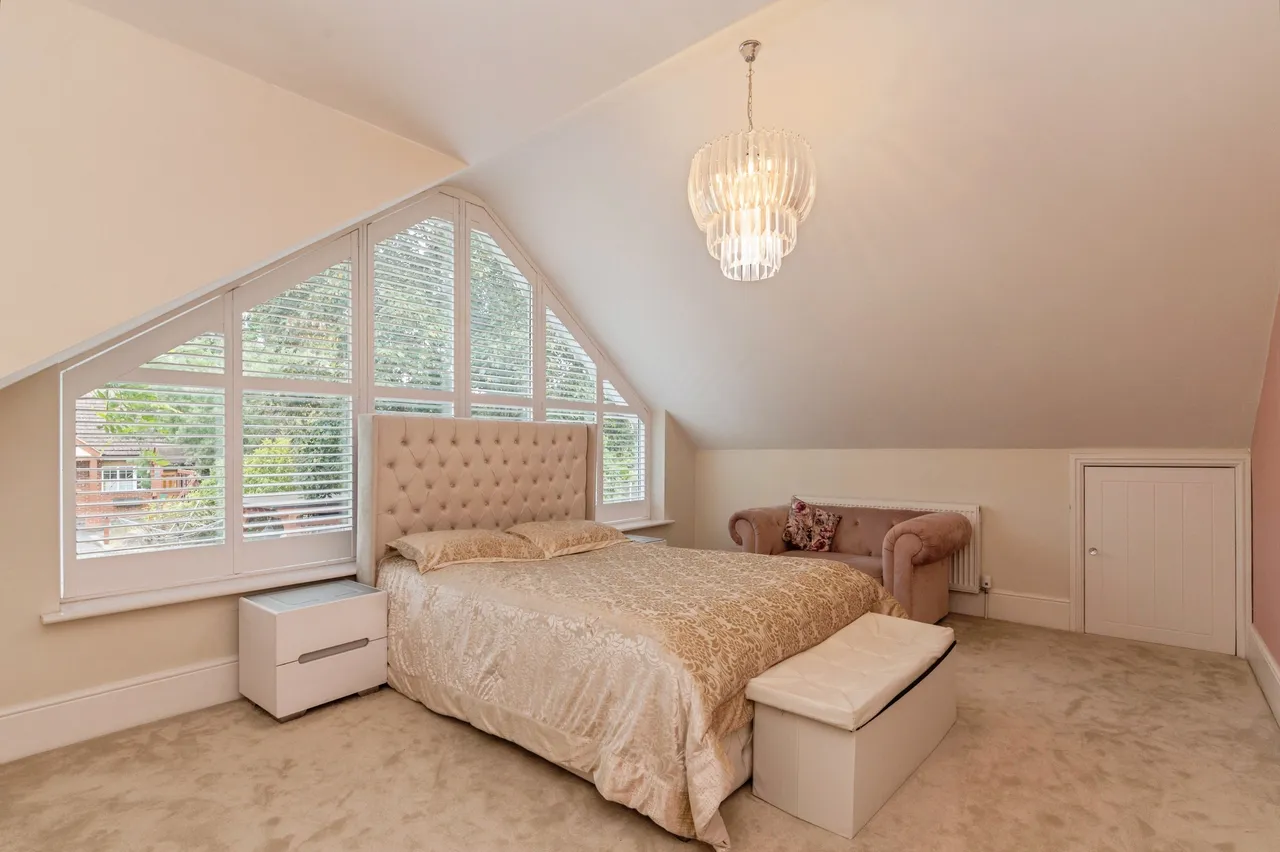 Down Hall Road, Rayleigh, SS6, photo 16