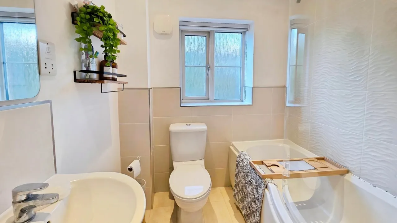 Pell Close, Heckington, NG34, photo 11