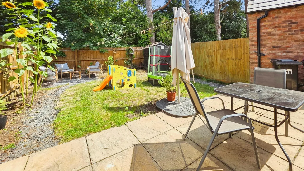 Pell Close, Heckington, NG34, photo 4