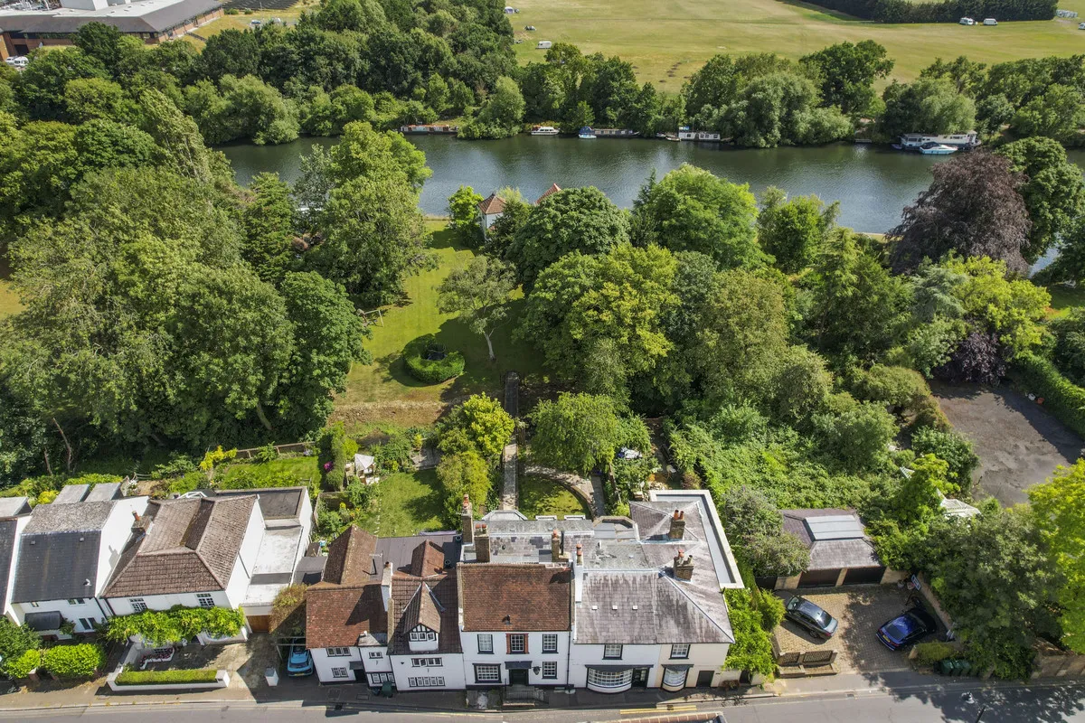 5 bed house for sale, Thames Street, Sunbury-on-thames, TW16