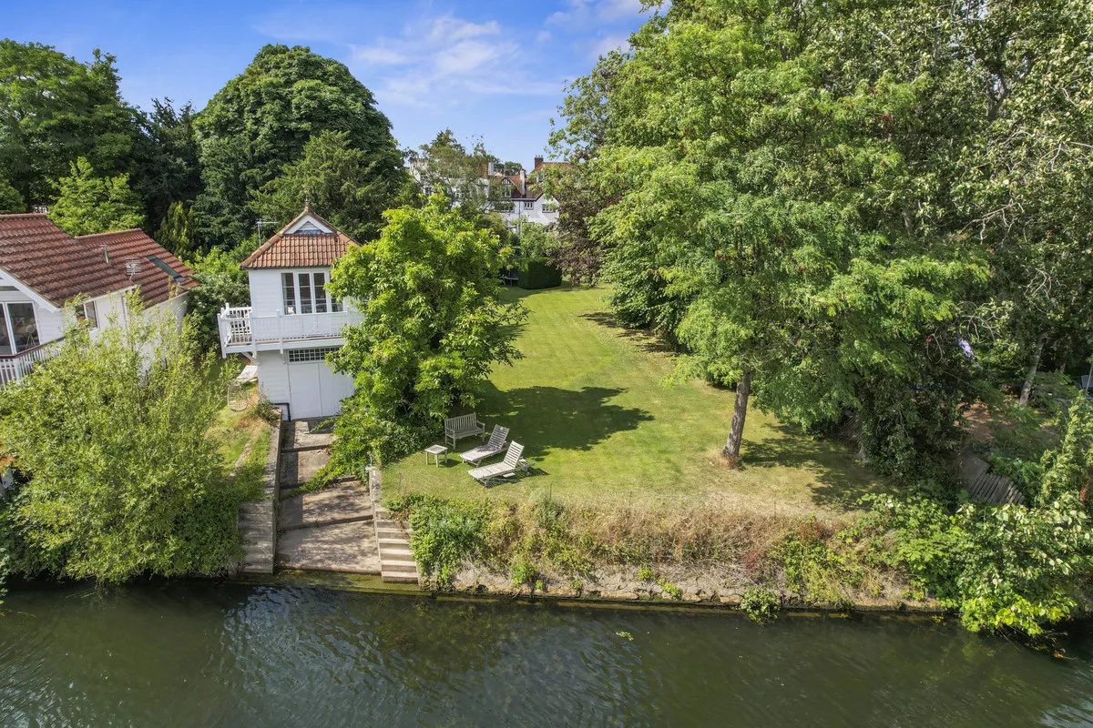 Thames Street, Sunbury-on-thames, TW16, photo 2