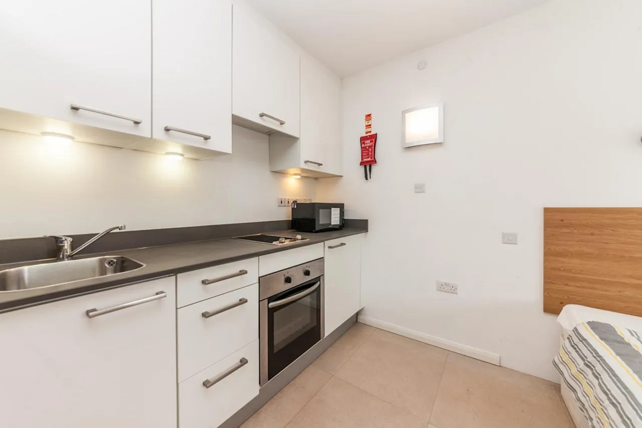 flat to rent, Courland Grove, SW8