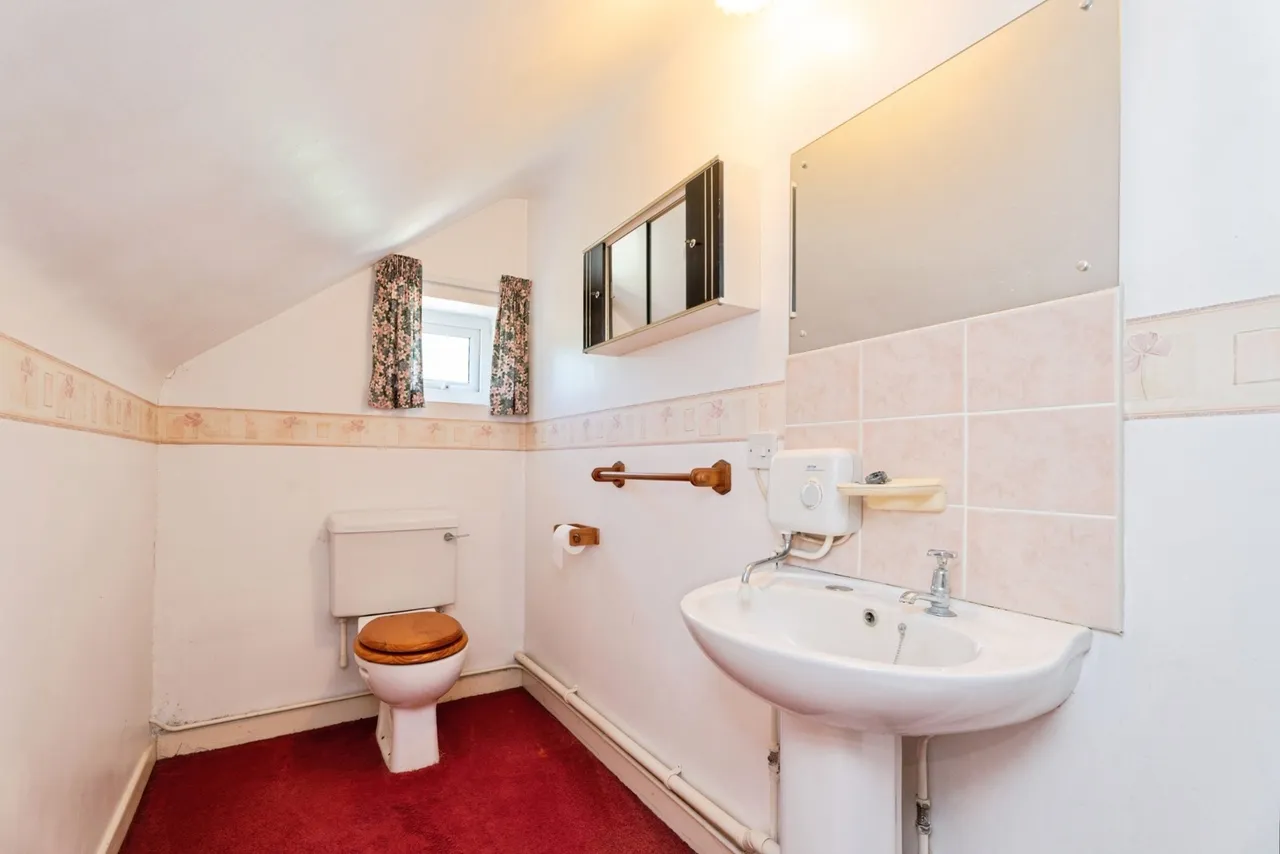 Heath Rise, Fakenham, Norfolk, NR21, photo 14