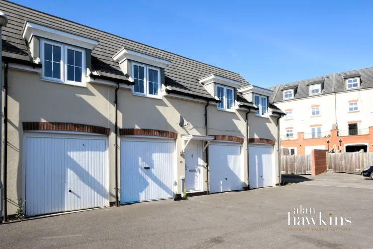 2 bed house to rent, Let, Register your interest, SN4
