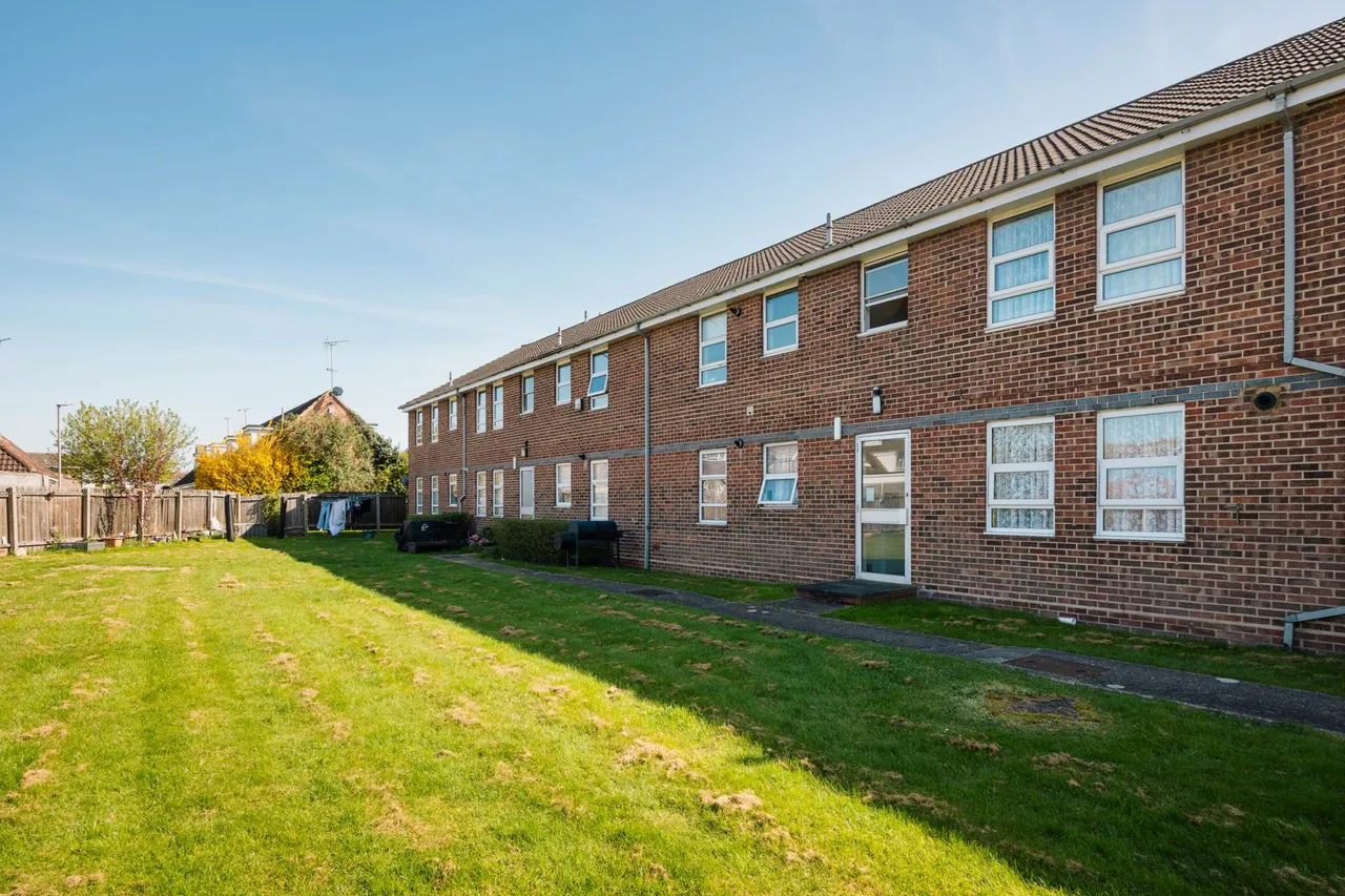 Hazelwood, Benfleet, SS7 4NW, photo 7