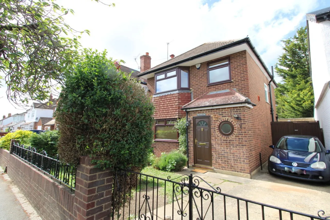 3 bed house for sale, Kenilworth Road, Ashford
