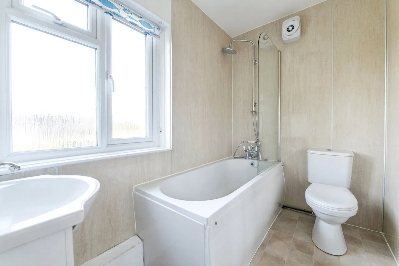 Exeter Road, Honiton, EX14, photo 16