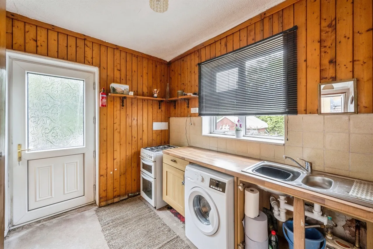 Washington Road, Goldthorpe, S63, photo 9