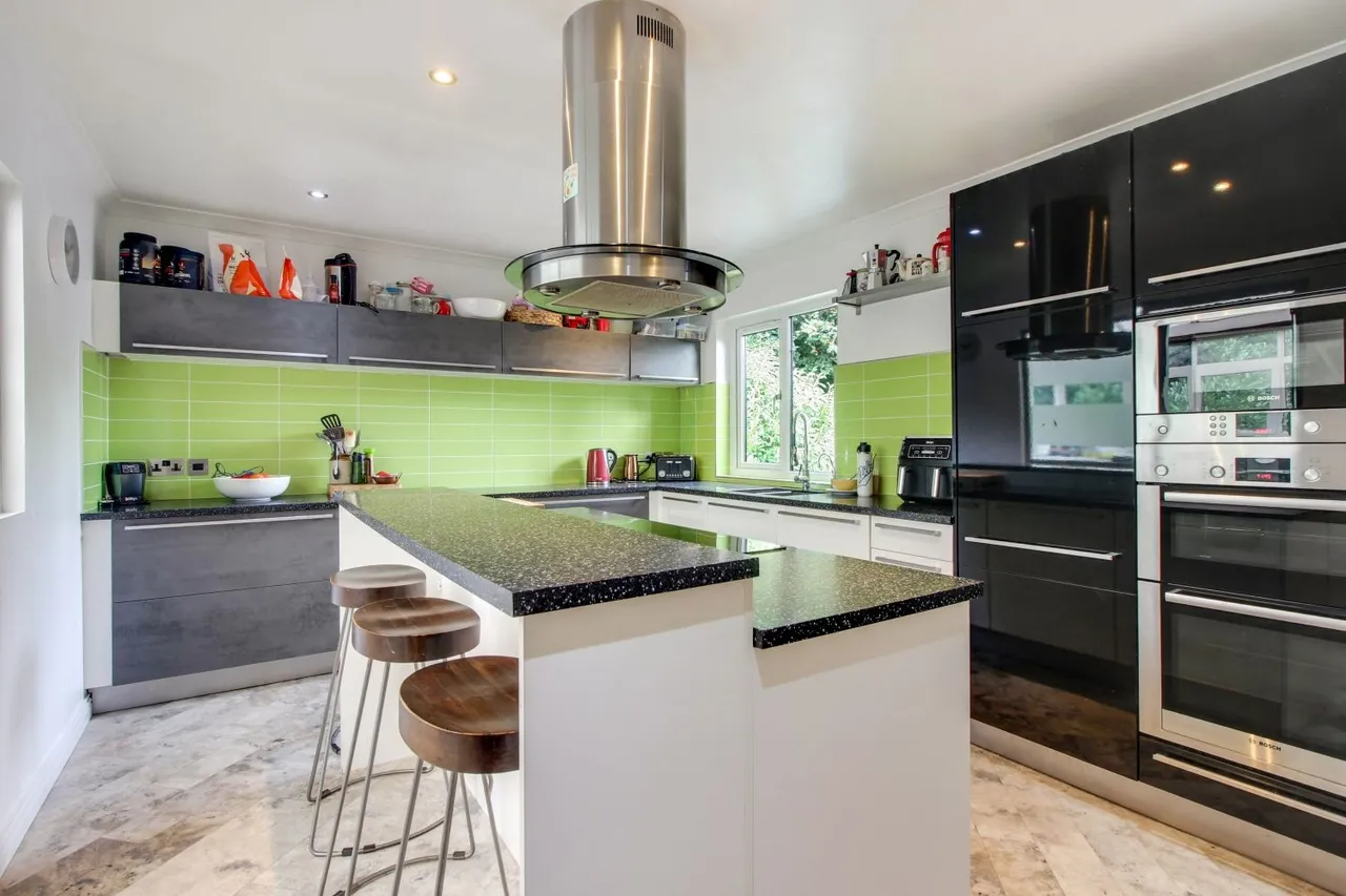 Cragg Road, Mytholmroyd, HX7, photo 8