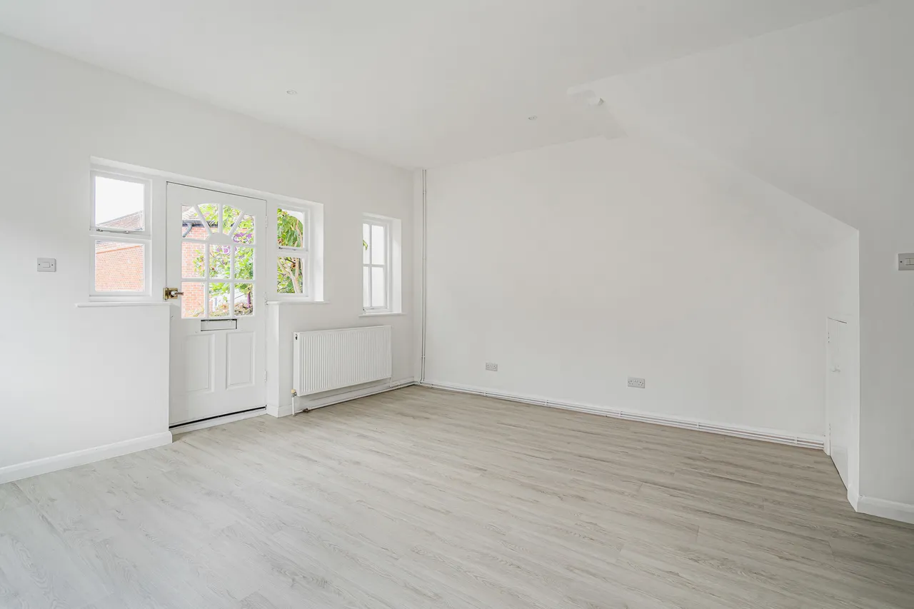 High Street, Godalming, GU7, photo 6