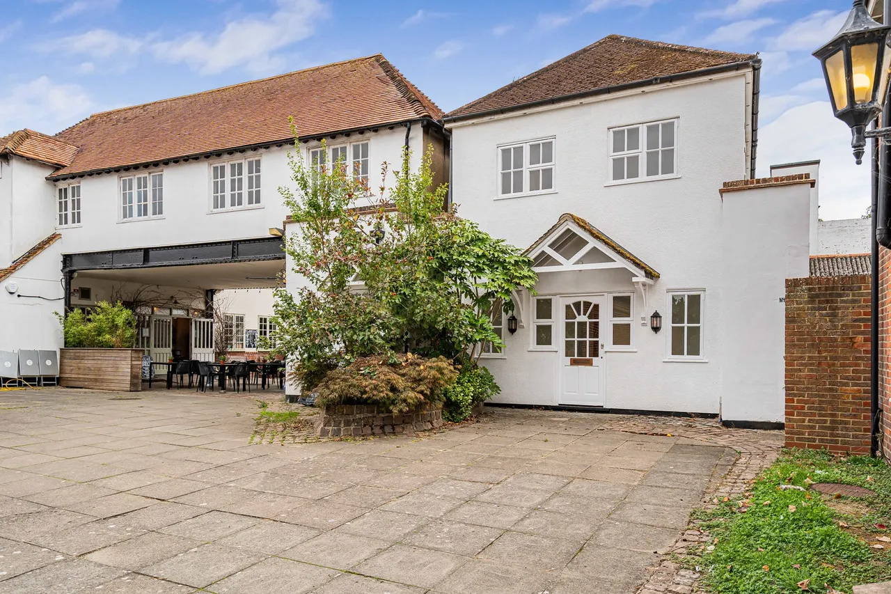 High Street, Godalming, GU7, photo 5
