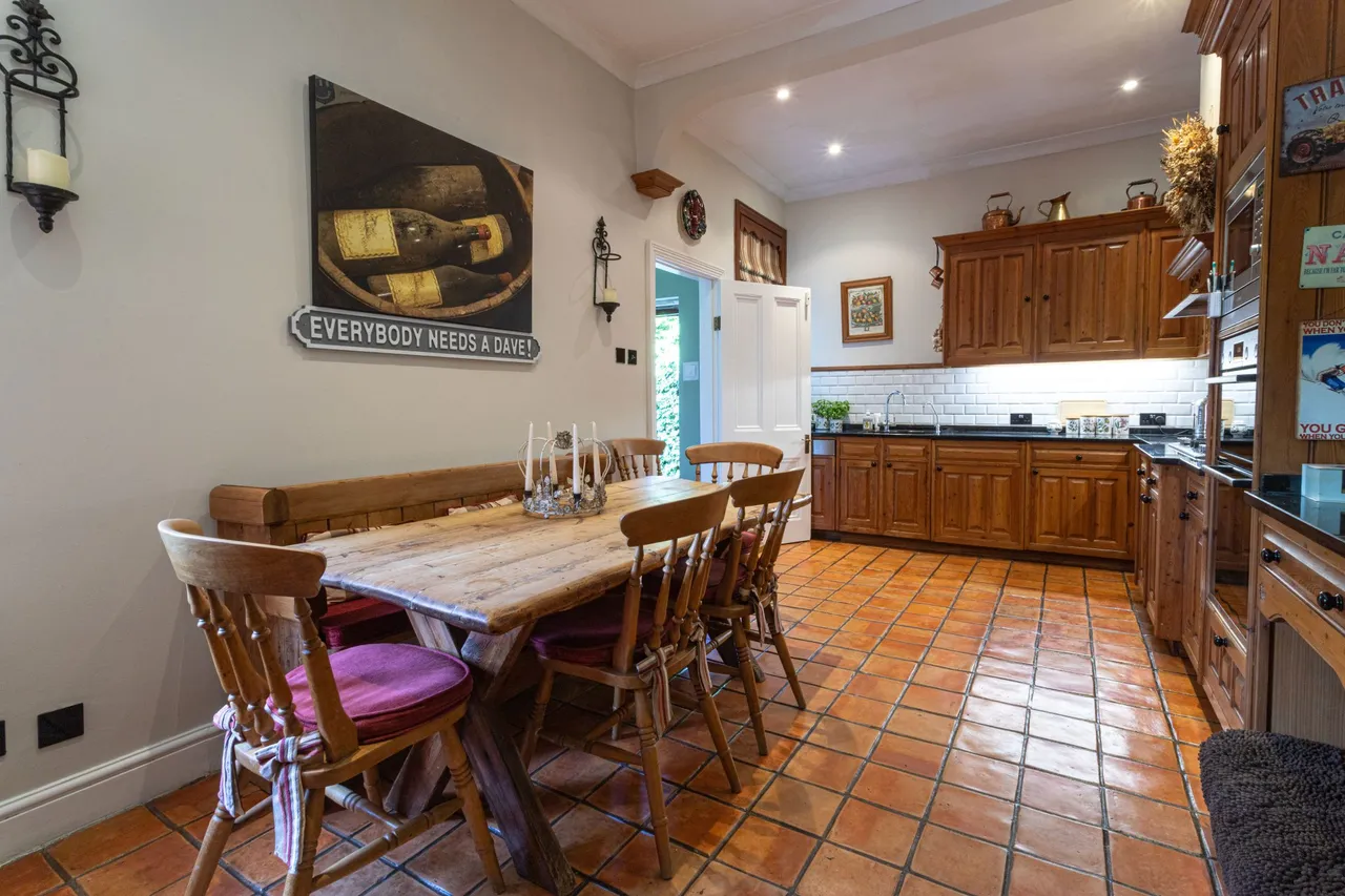 Upper Gordon Road, Camberley, GU15 2HN, photo 5