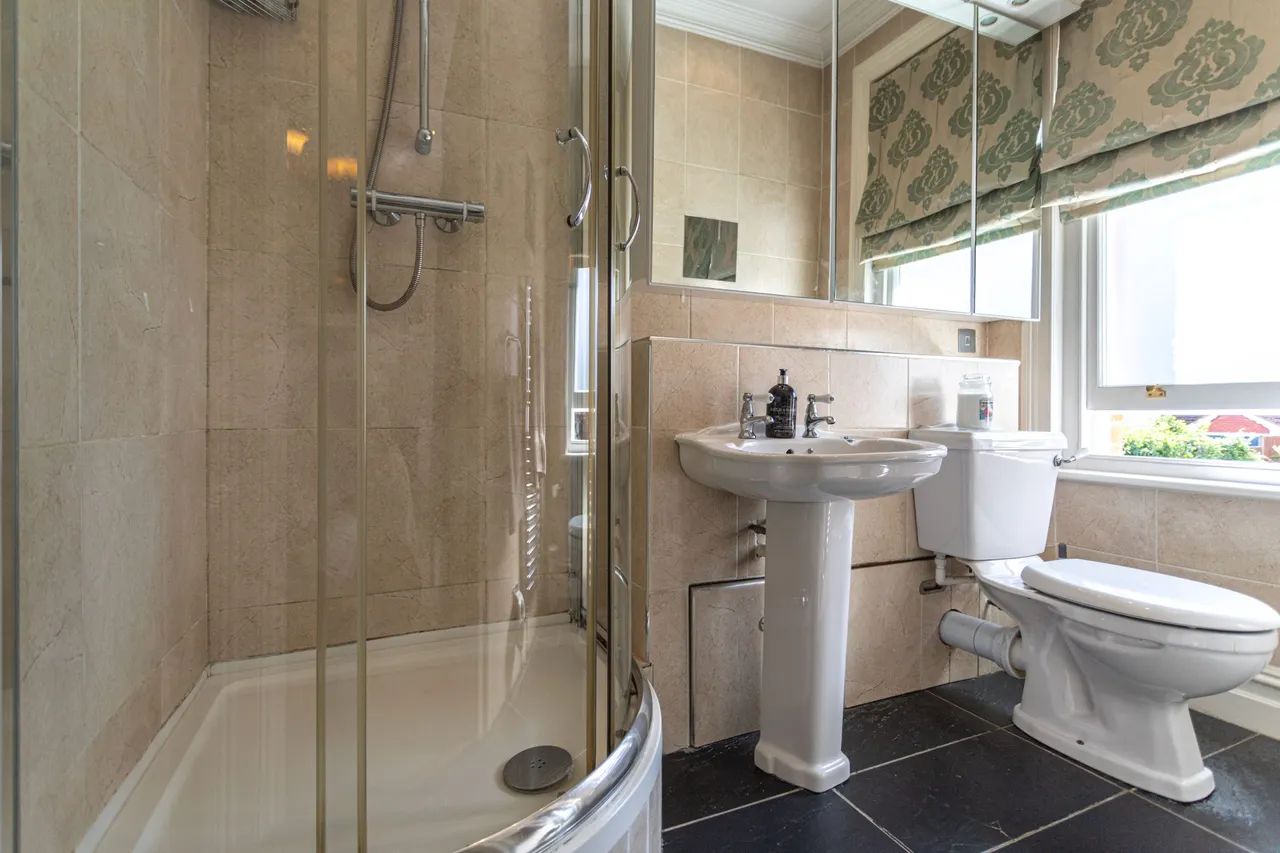 Upper Gordon Road, Camberley, GU15 2HN, photo 13