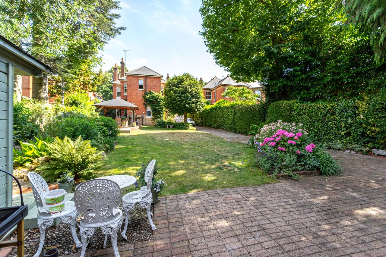 Upper Gordon Road, Camberley, GU15 2HN, photo 24