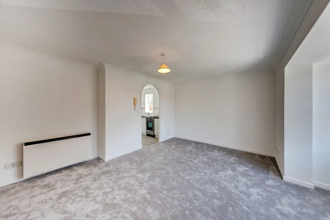 Grange Crescent, Dartford, photo 6