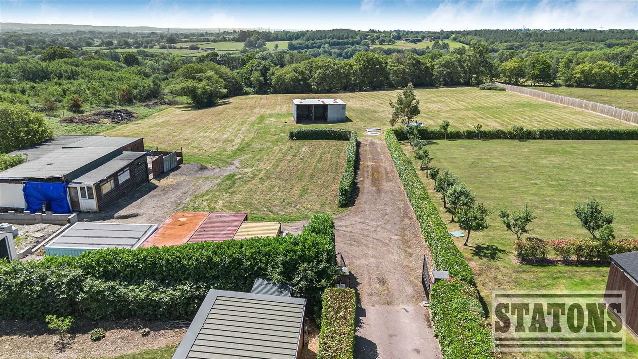 White Stubbs Lane, Broxbourne, Hertfordshire, EN10 7QA, photo 6