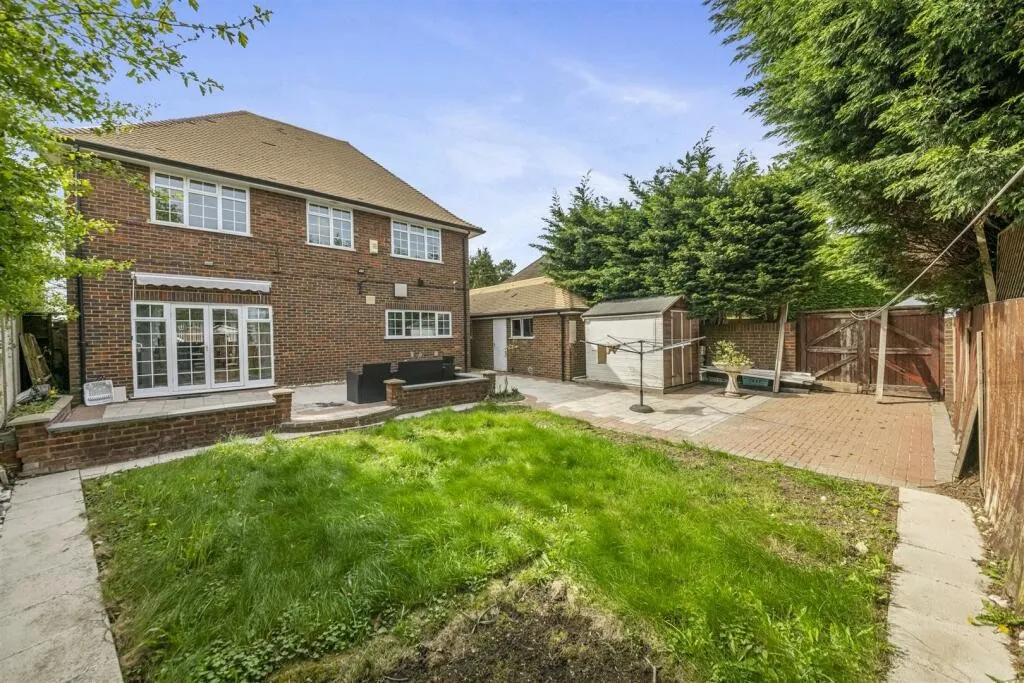 Park Road, North Uxbridge, UB8, photo 8