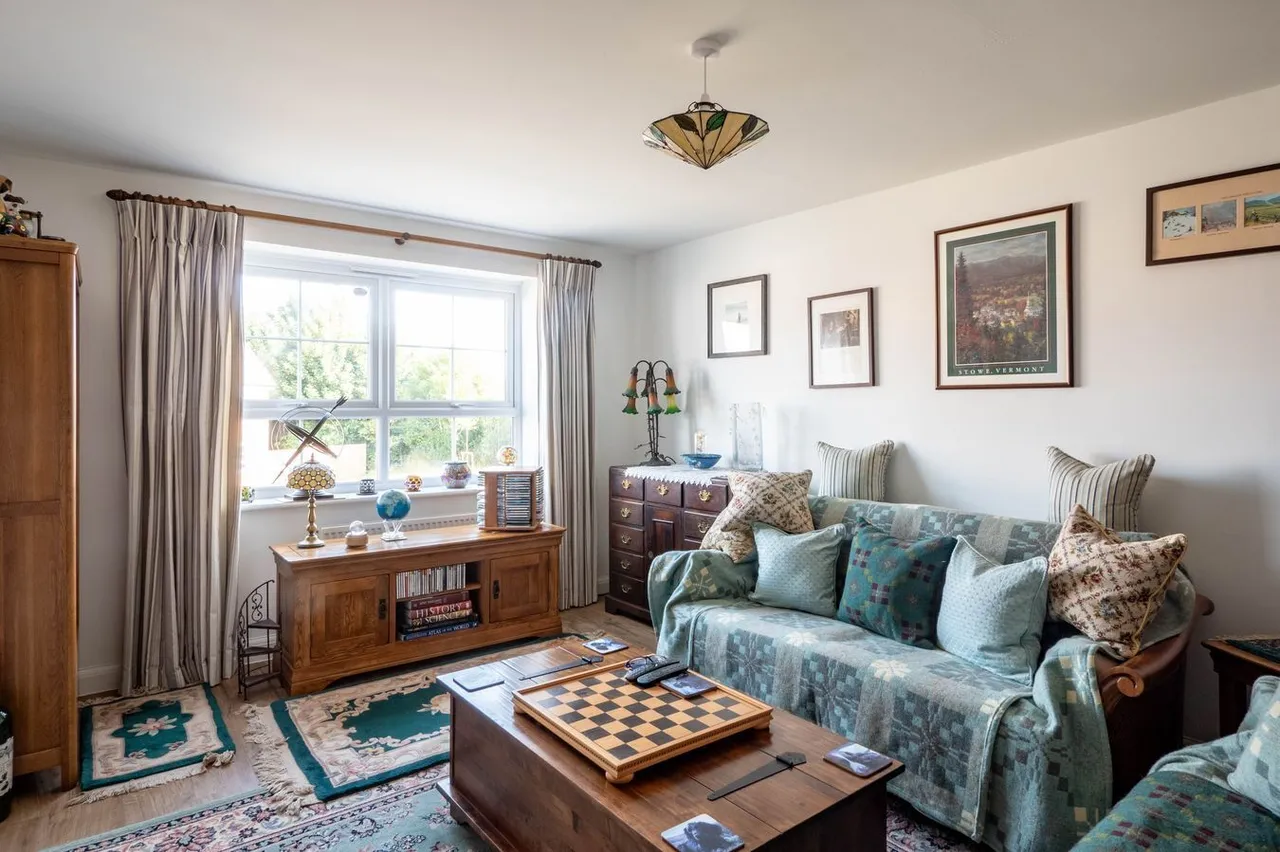 Nunney, BA11, photo 12