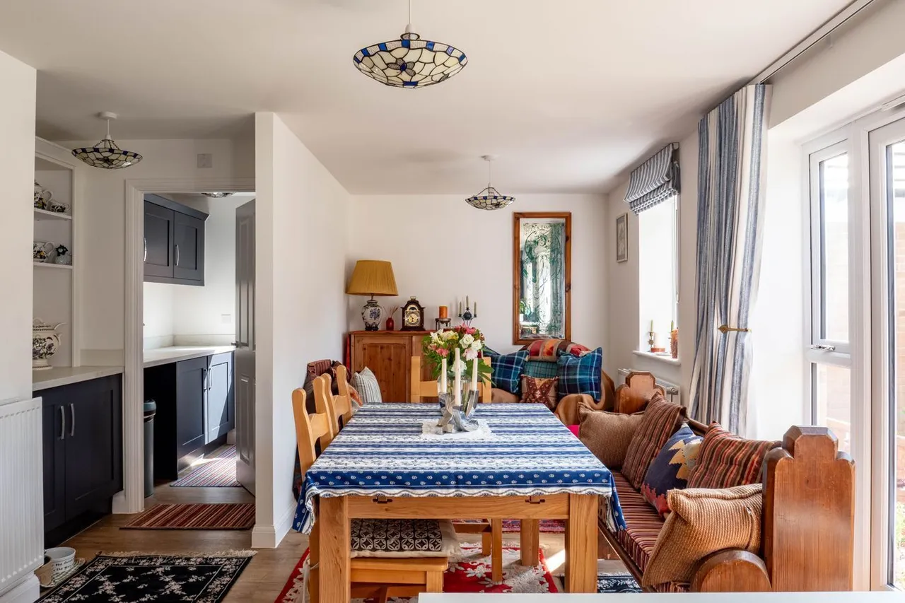 Nunney, BA11, photo 9