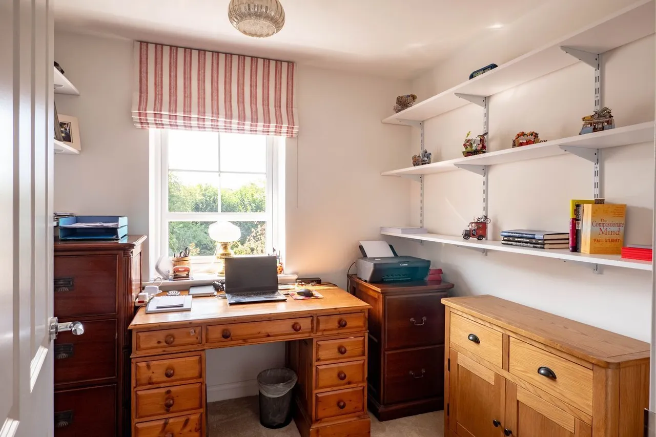 Nunney, BA11, photo 18