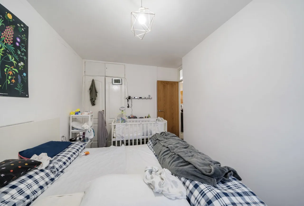 Brookfields Avenue, Mitcham, CR4 4BT, photo 24
