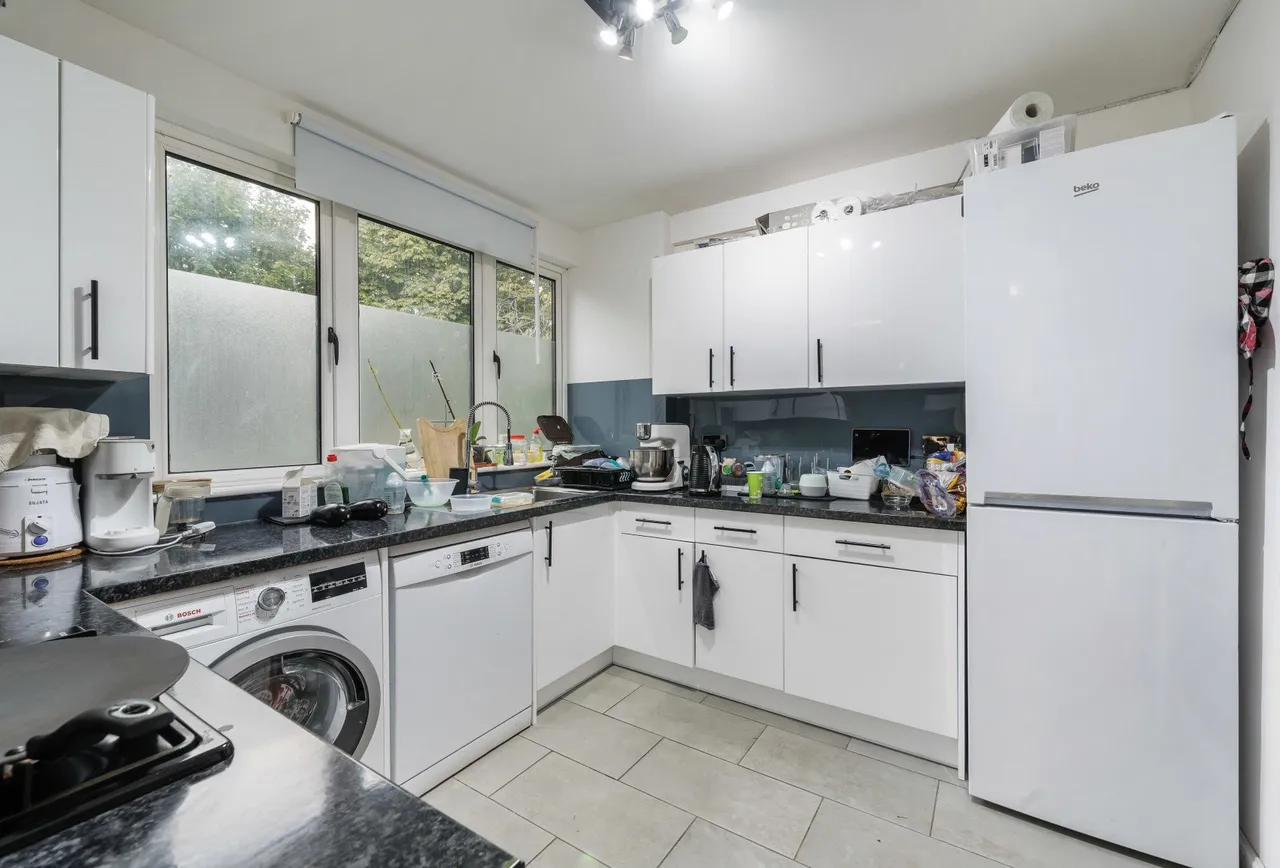 Brookfields Avenue, Mitcham, CR4 4BT, photo 16