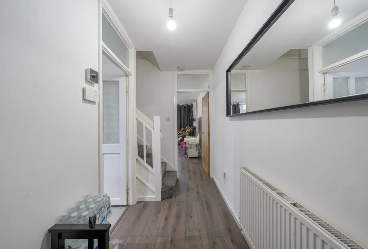 Brookfields Avenue, Mitcham, CR4 4BT, photo 7