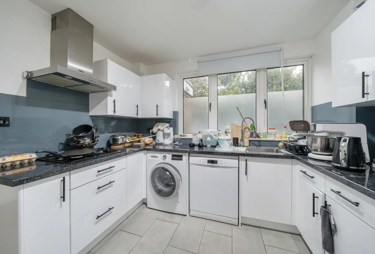 Brookfields Avenue, Mitcham, CR4 4BT, photo 5