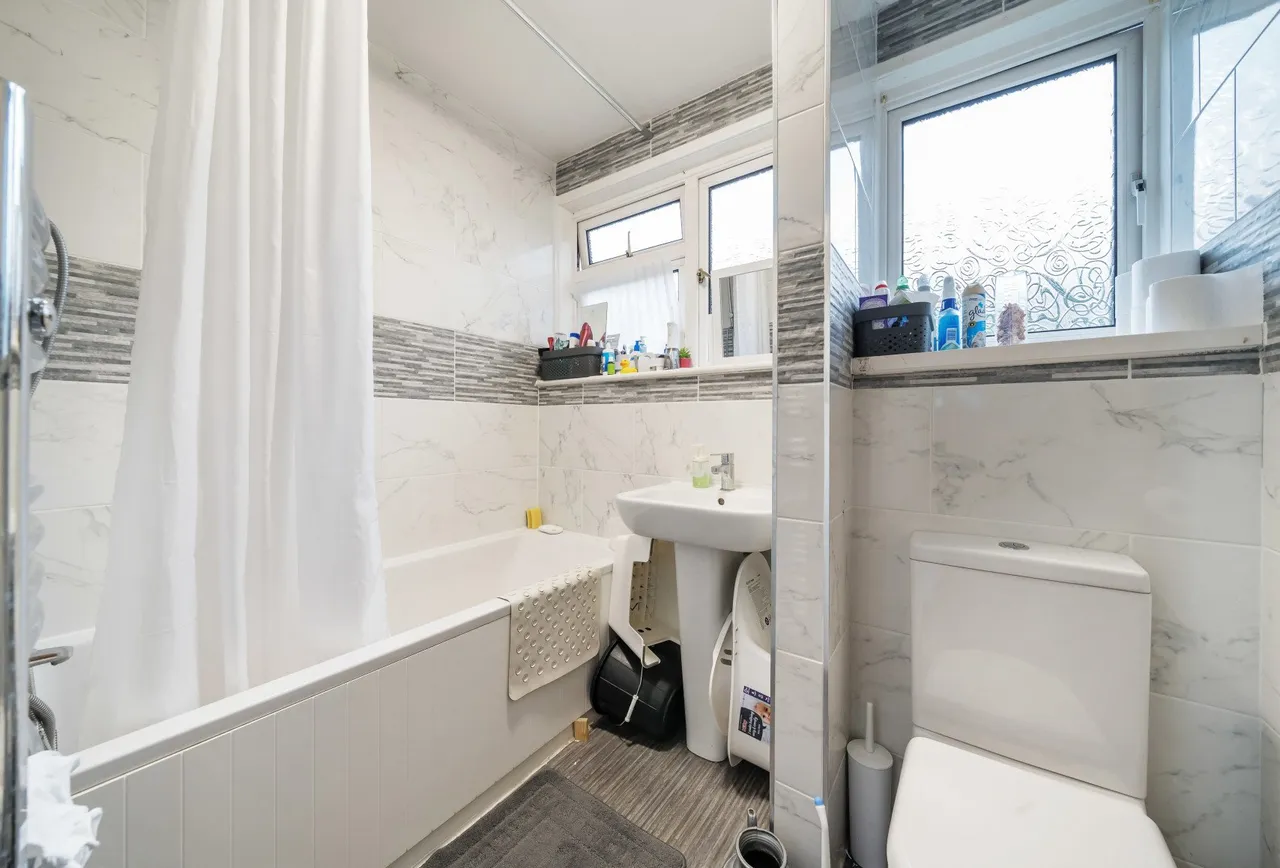 Brookfields Avenue, Mitcham, CR4 4BT, photo 20