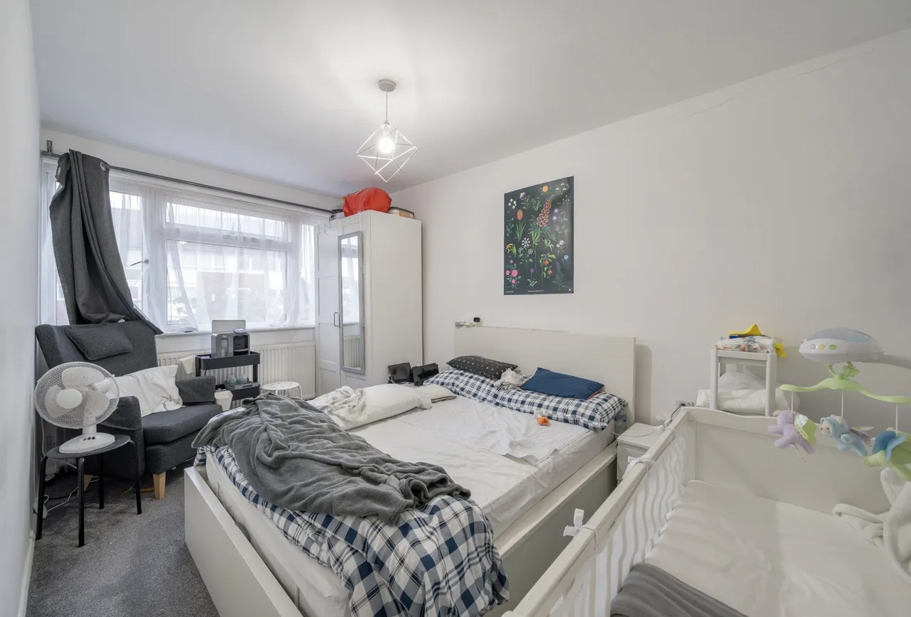 Brookfields Avenue, Mitcham, CR4 4BT, photo 8