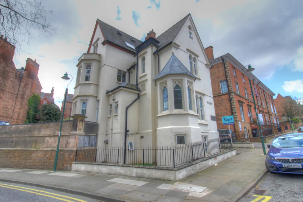2 bed flat for sale, College Street, Nottingham, NG1