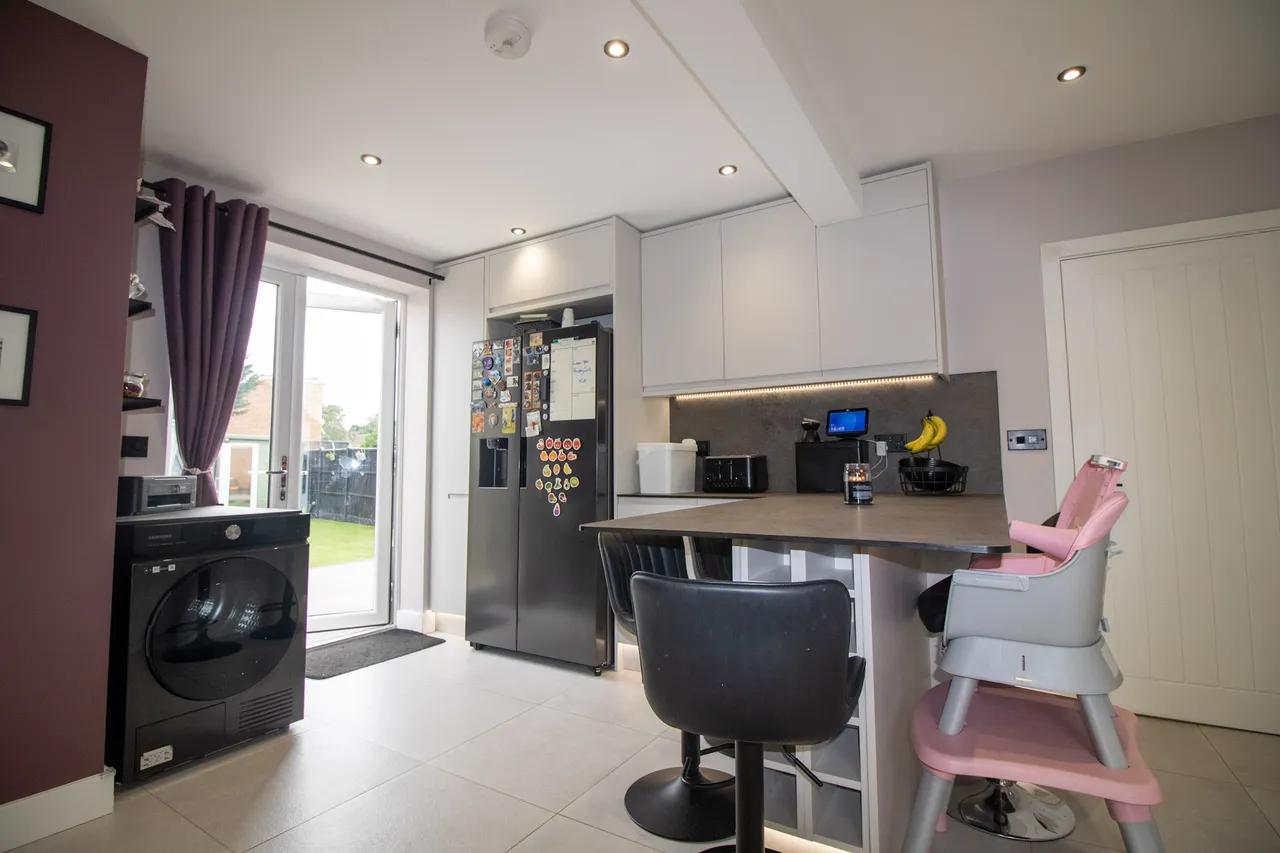 Kirminton Gardens, Leicester, Leicester, LE5 2EN, photo 11