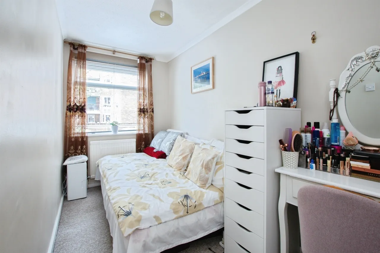 Poole Road, BOURNEMOUTH, photo 11