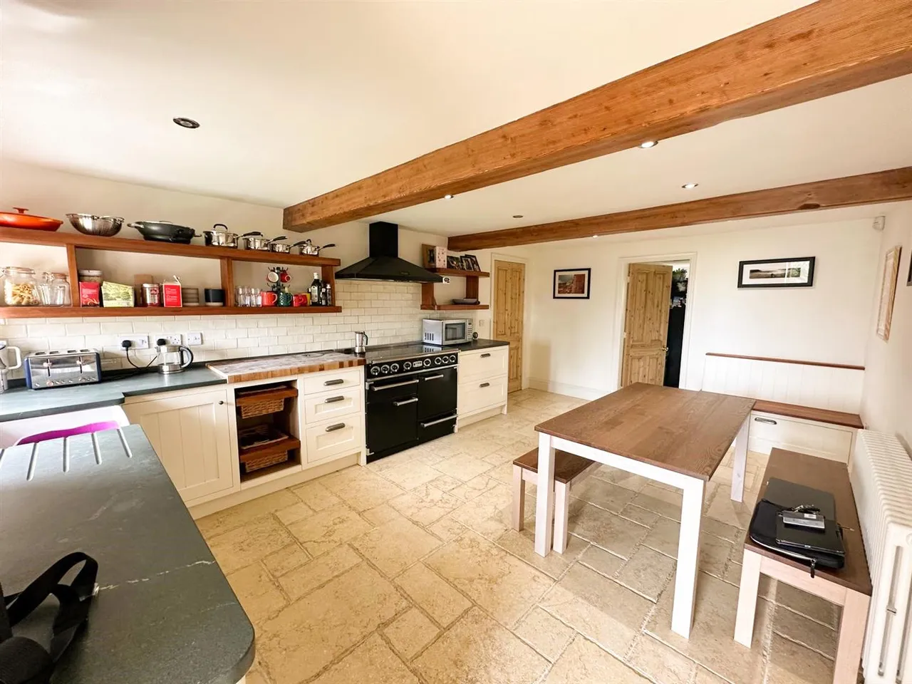 Cowling Hill, Cowling, BD22 0LL, photo 4