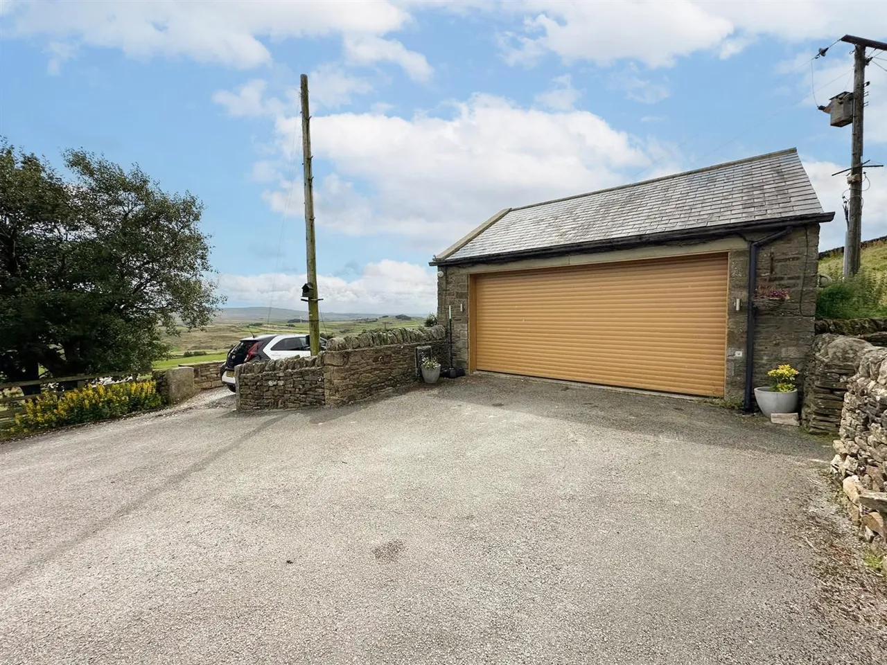 Cowling Hill, Cowling, BD22 0LL, photo 19