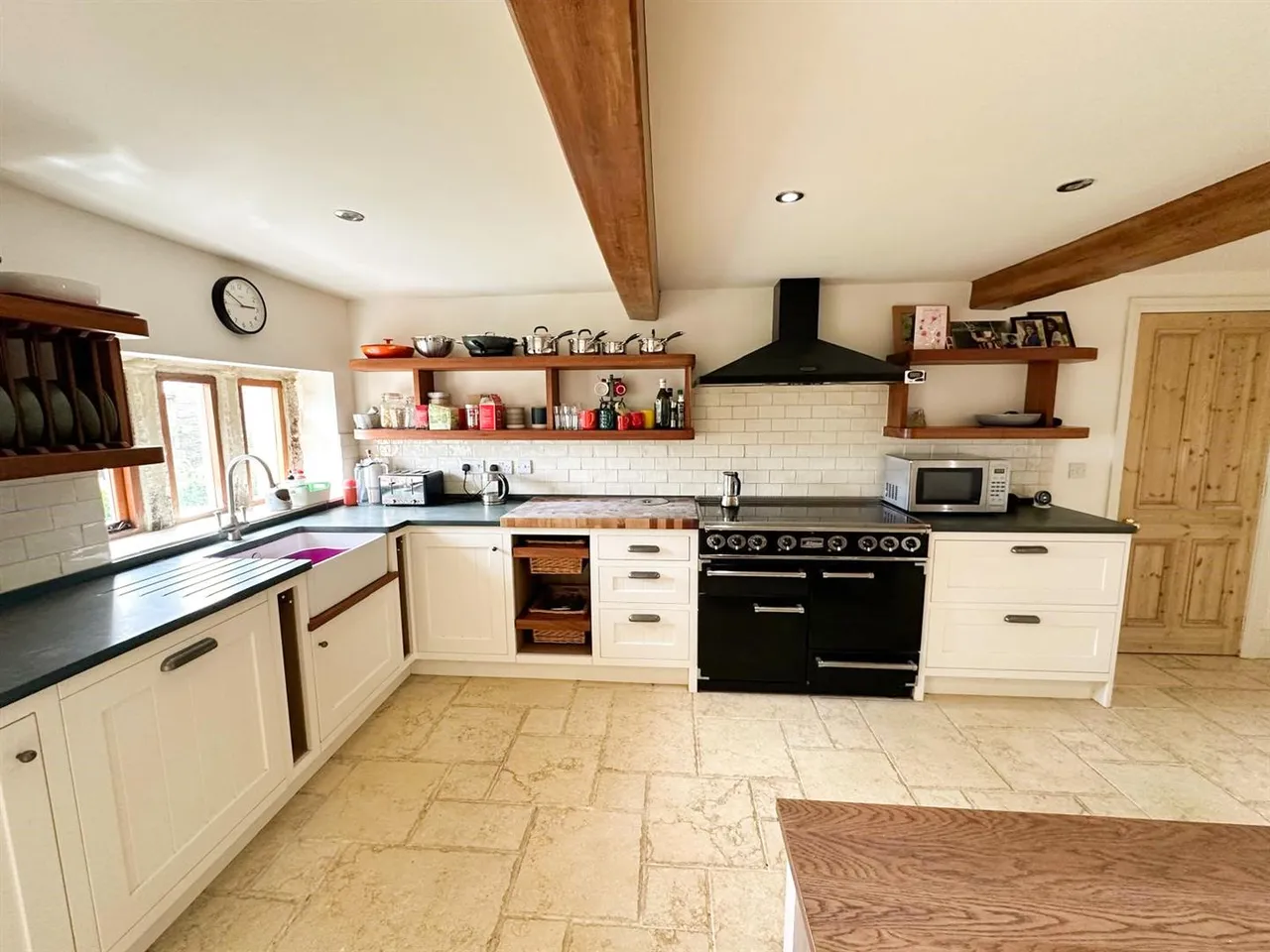 Cowling Hill, Cowling, BD22 0LL, photo 7