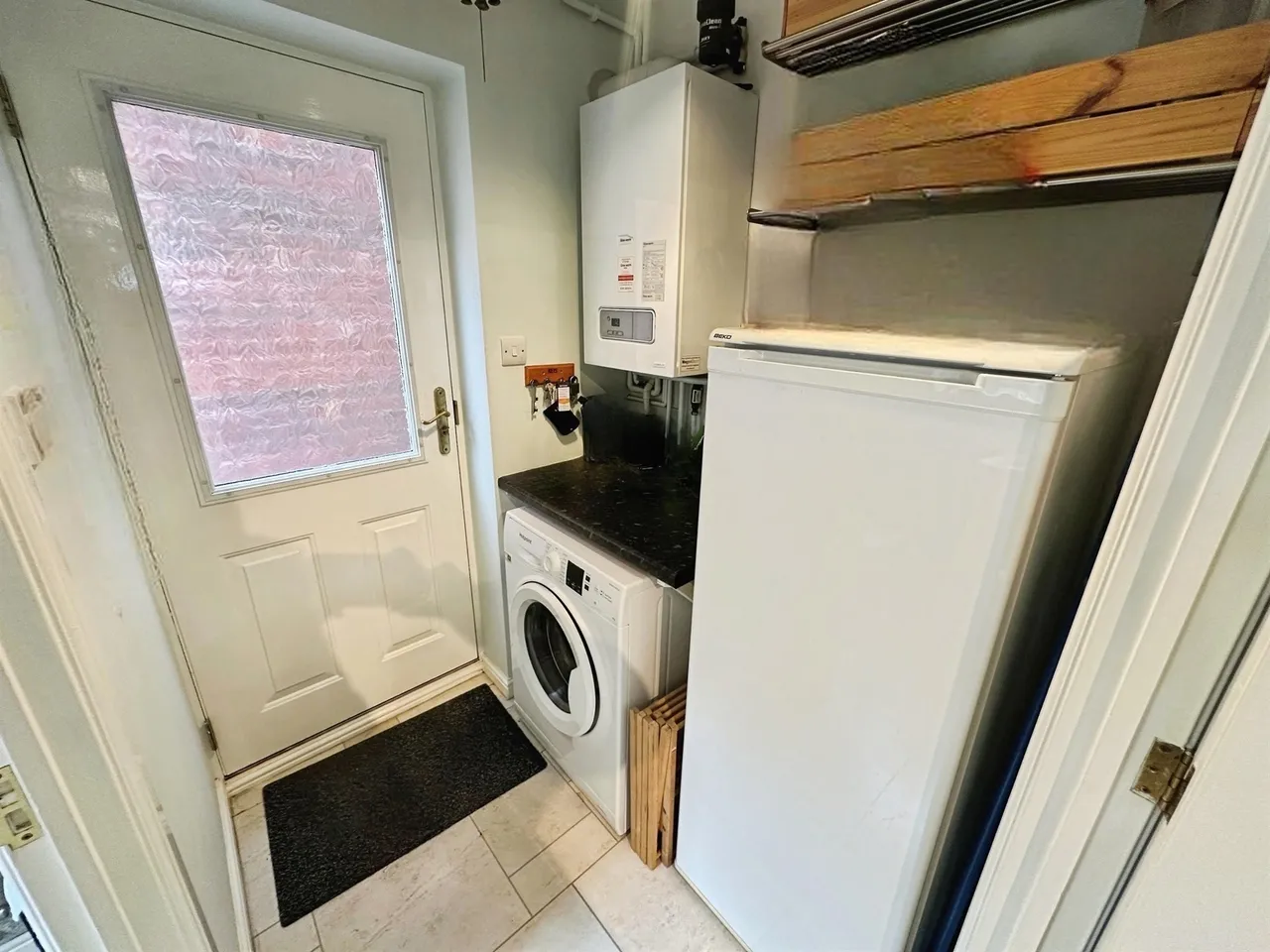 Redcar Close, Mansfield, NG18, photo 8