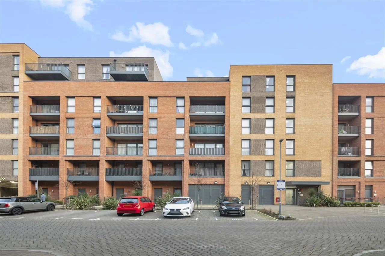Chailey Place, Hayes, photo 8