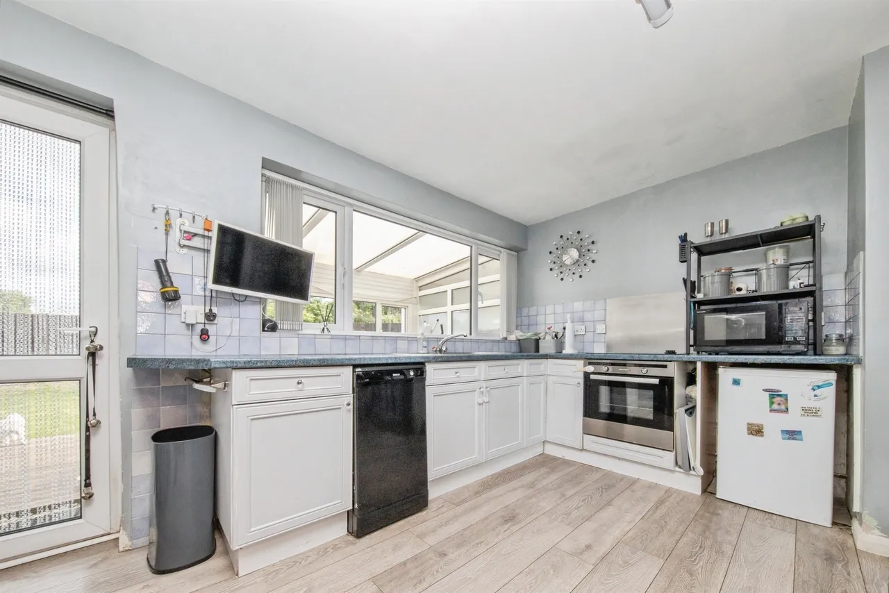Aragon Close, CLACTON-ON-SEA, photo 6
