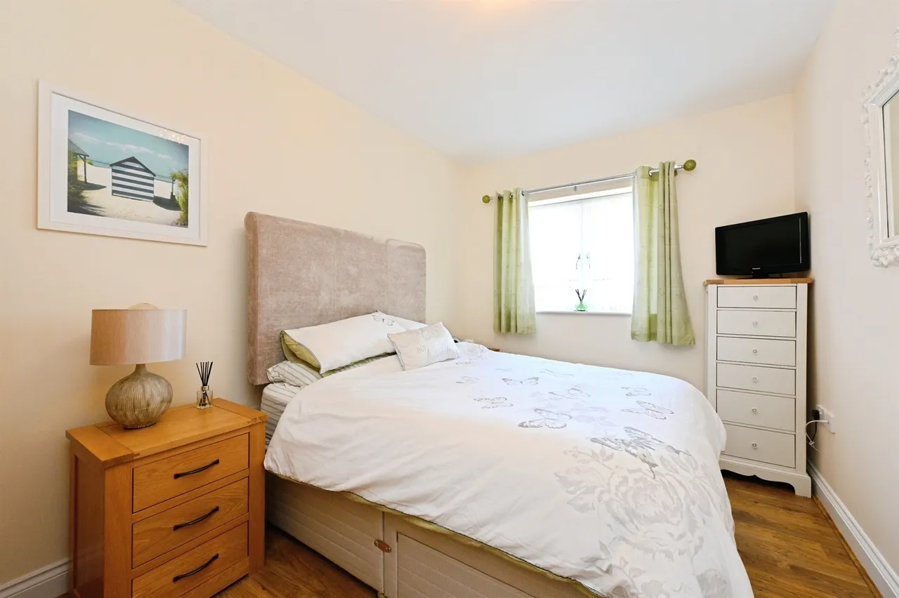 Hall Farm Road, Gayton, PE32, photo 10