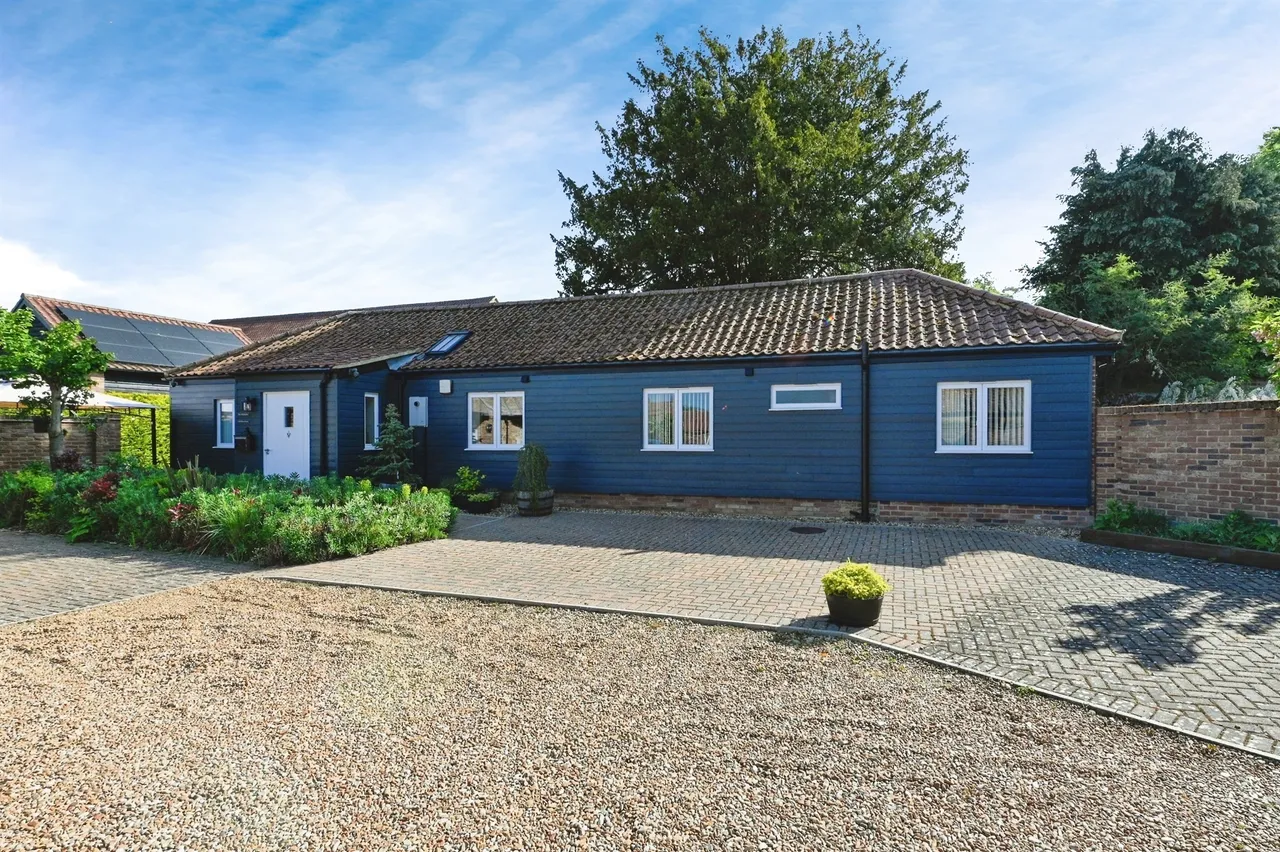 Hall Farm Road, Gayton, PE32, photo 18