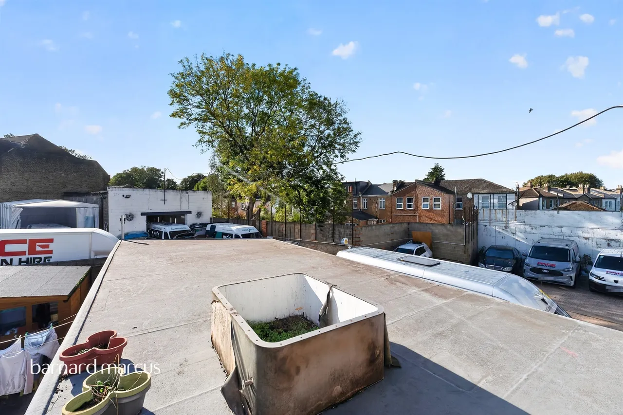 Gibbon Road, London, SE15, photo 7