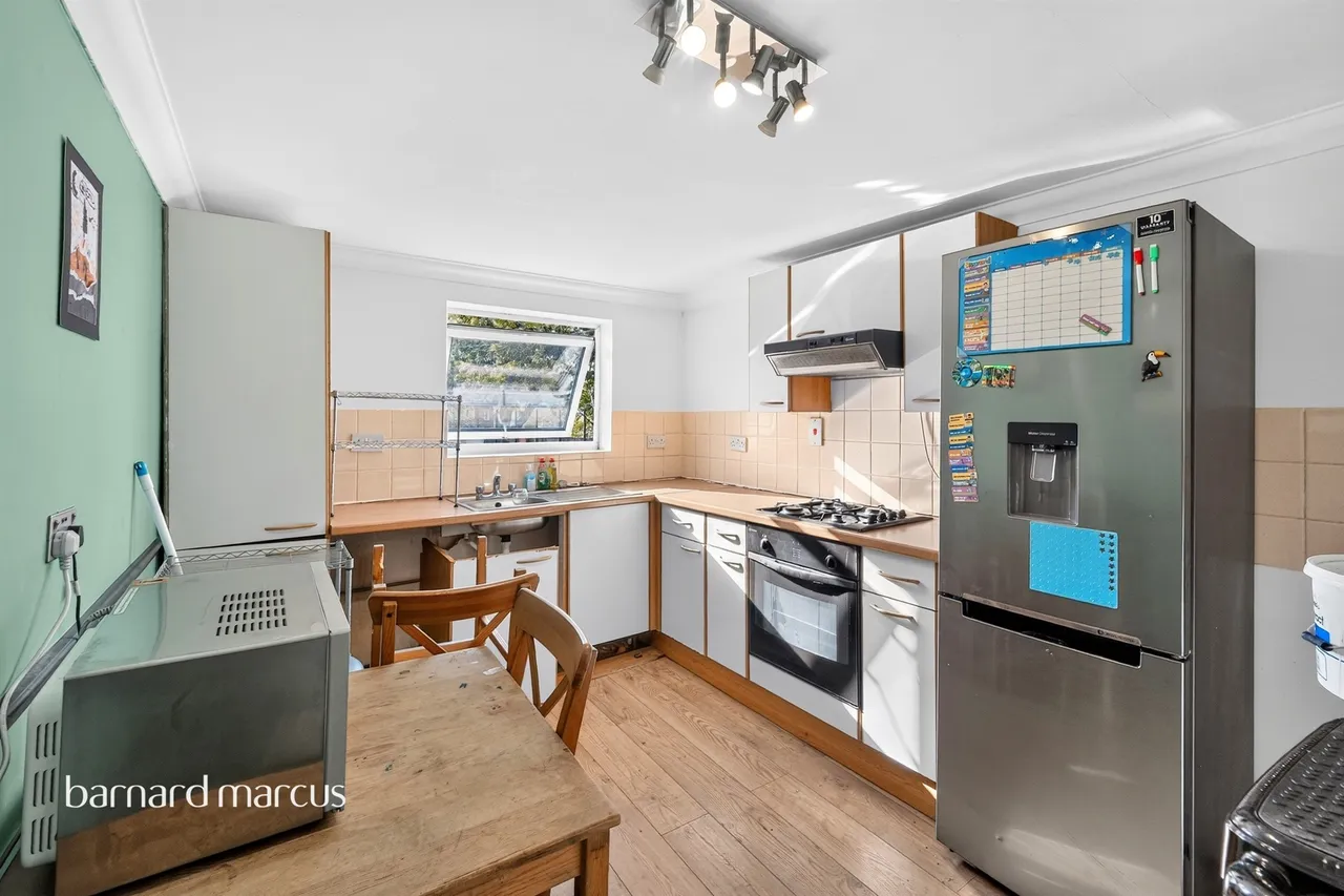 Gibbon Road, London, SE15, photo 9